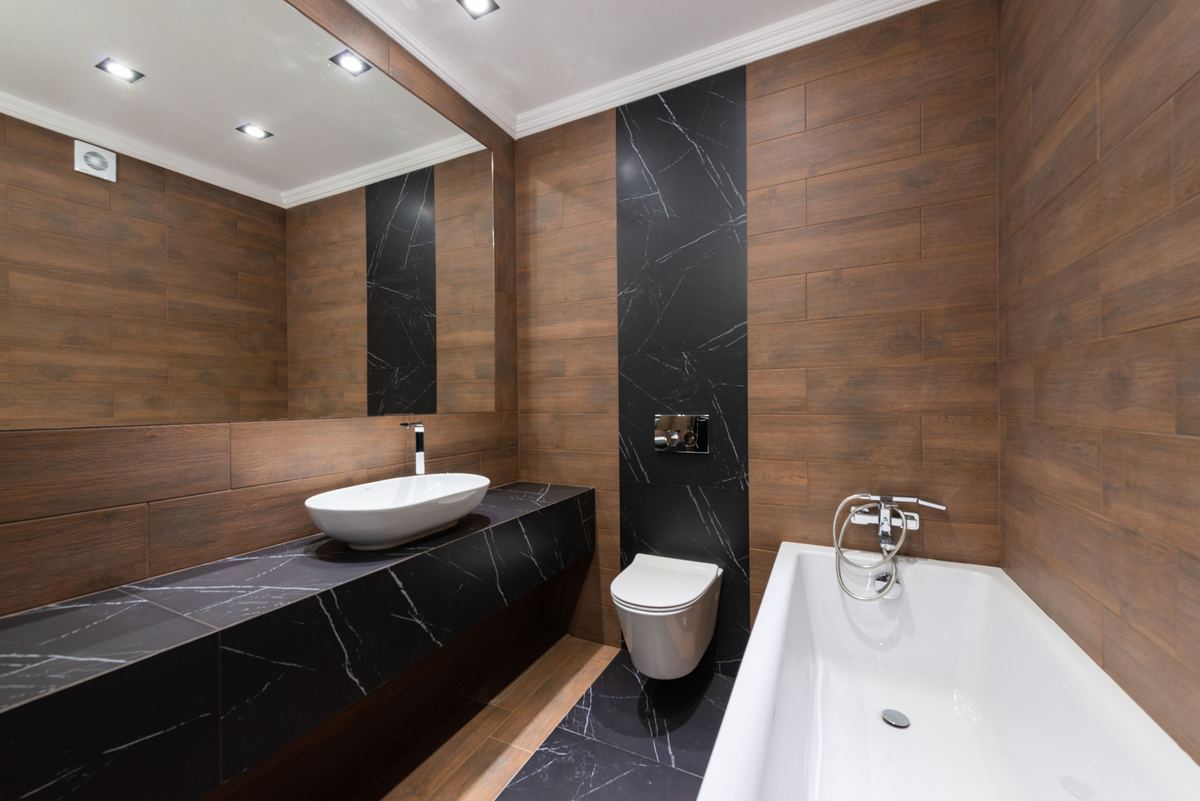 Badezimmer vor der Renovation